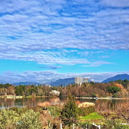 Lake Apartment 아파트 *