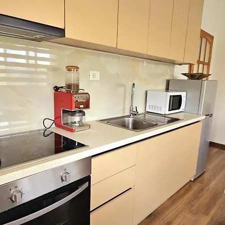 아파트 Lake Apartment